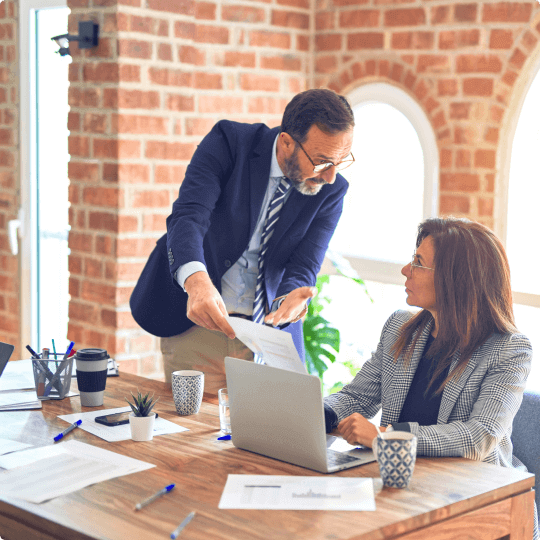 Élite Trinex équipe d'experts en investissement cryptographique